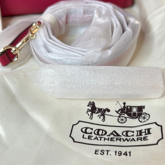 Authentic Coach mini carry all in cross grain leather and dust bag EUC - Picture 7 of 17